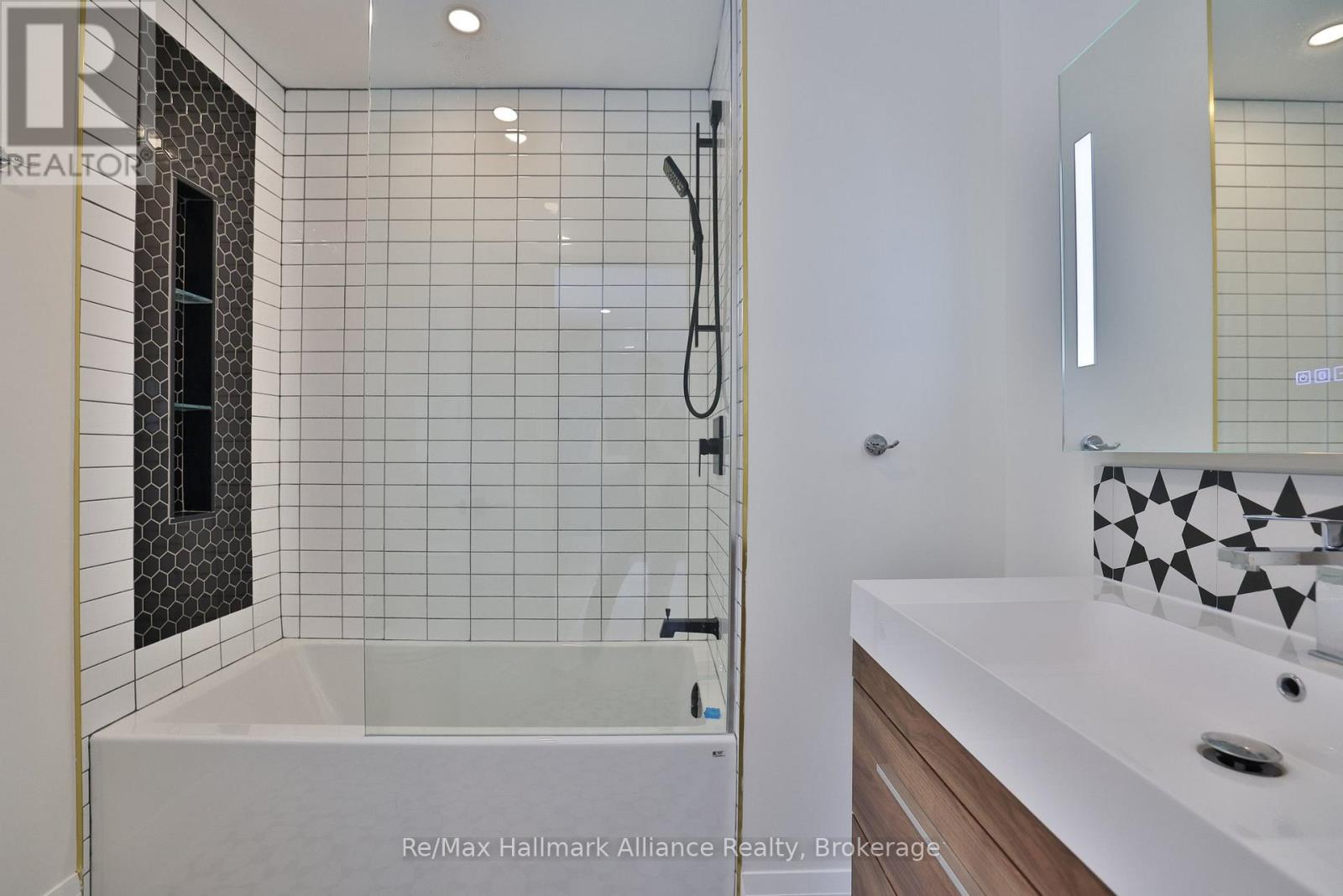 200 Chartwell Road, Oakville, Ontario  L6J 3Z8 - Photo 37 - W12783046