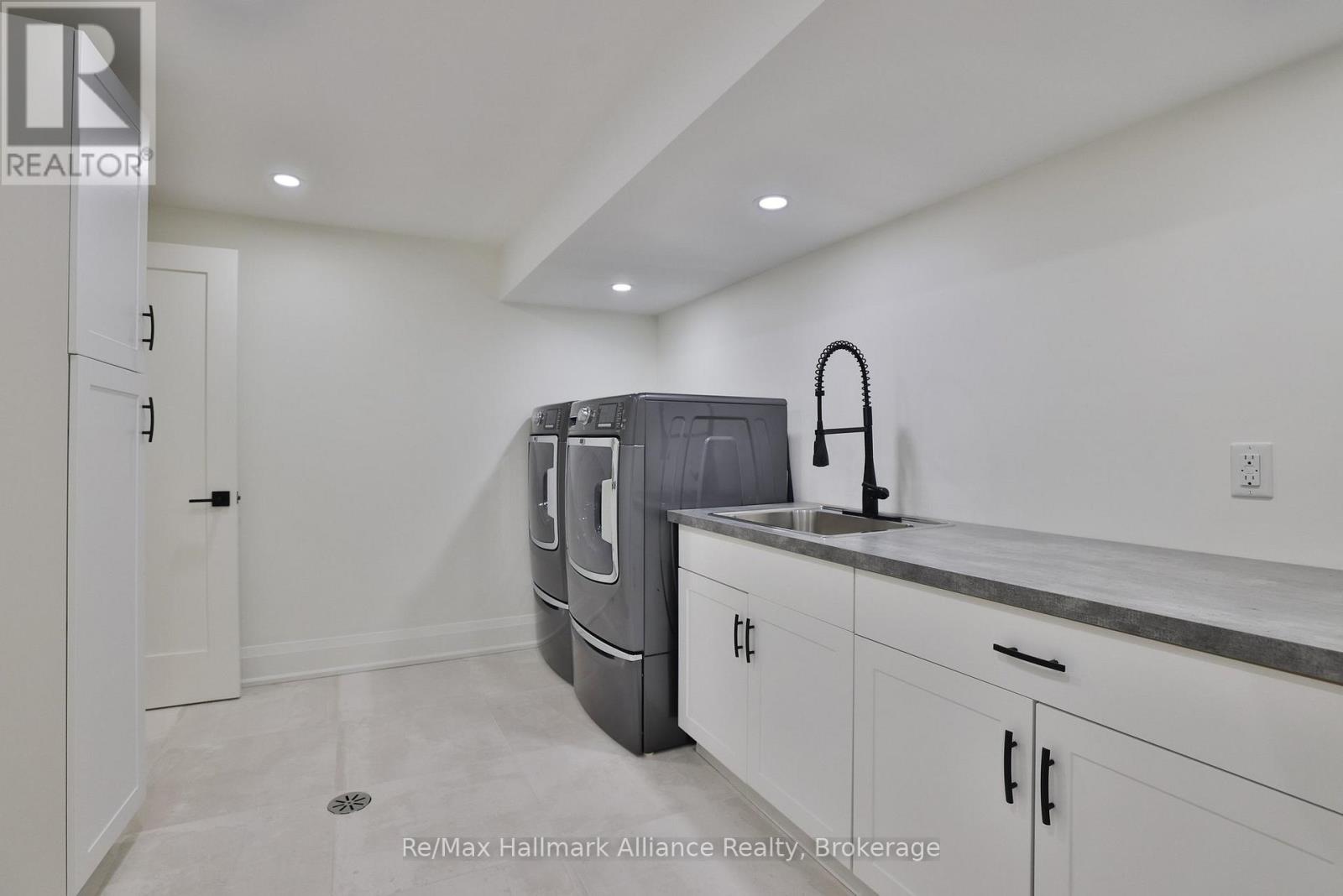 200 Chartwell Road, Oakville, Ontario  L6J 3Z8 - Photo 47 - W12783046