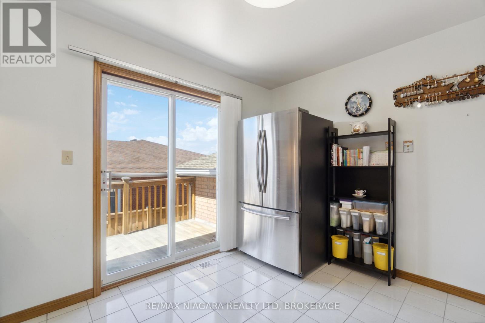 7516 Monastery Drive, Niagara Falls, Ontario  L2H 3A7 - Photo 8 - X12782888