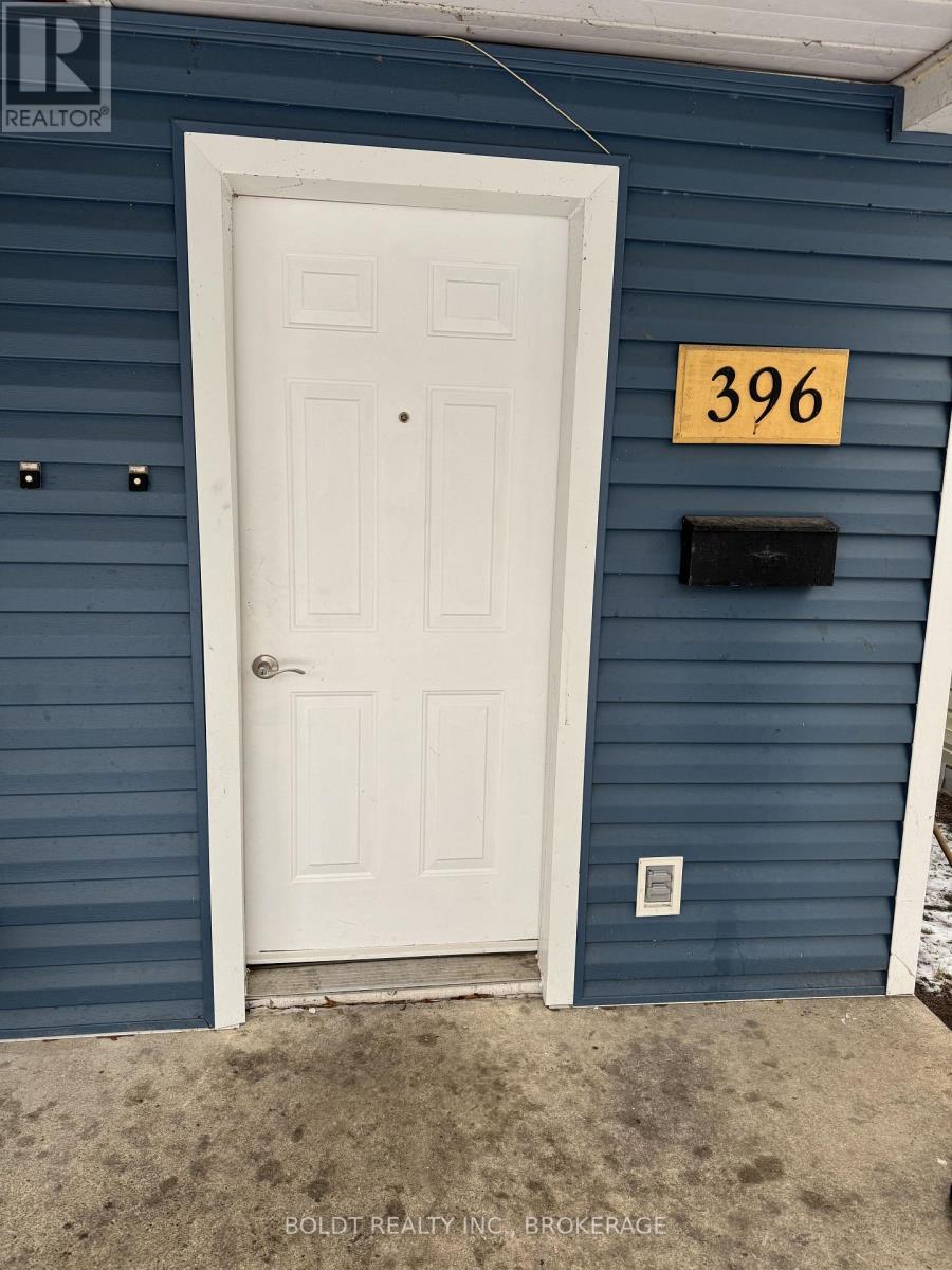 2 - 396 Oxford Avenue, Fort Erie, Ontario  L0S 1B0 - Photo 2 - X12782914