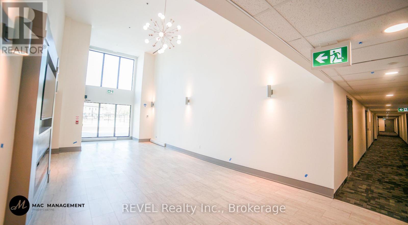 346 - 50 Herrick Avenue, St. Catharines, Ontario  L2P 0G3 - Photo 4 - X12783040