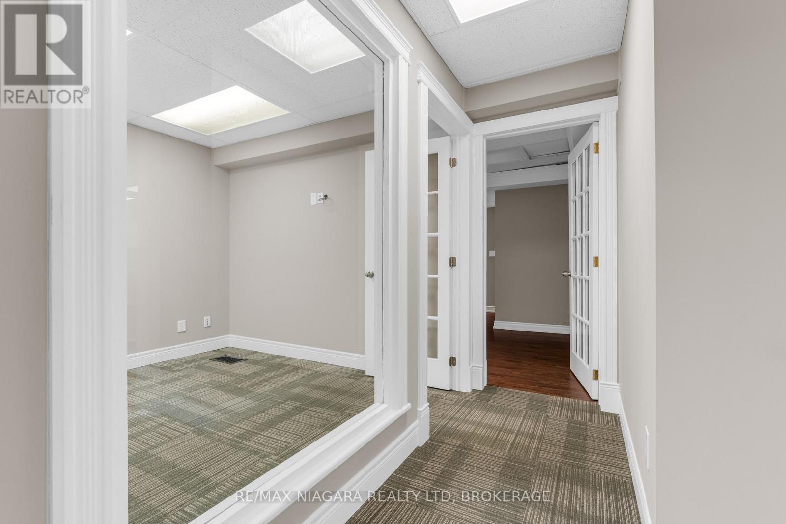 5023 King Street, Lincoln (Beamsville), Ontario  L0R 1B0 - Photo 11 - X12783112