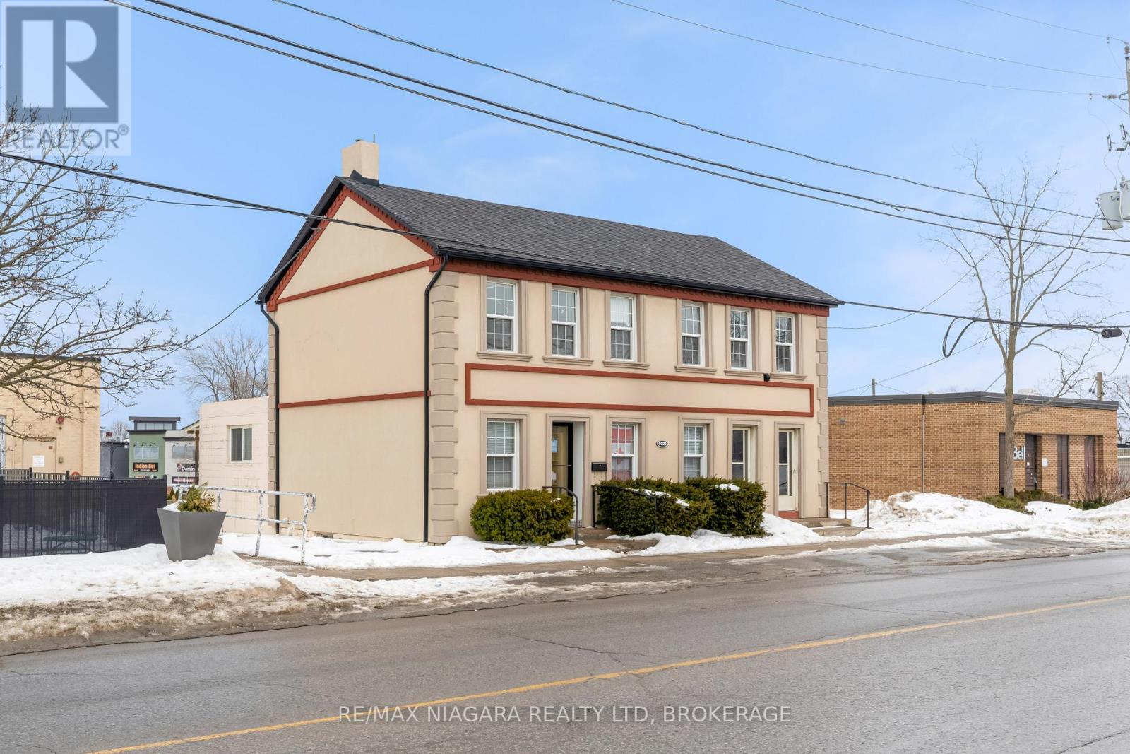 5023 King Street, Lincoln (Beamsville), Ontario  L0R 1B0 - Photo 2 - X12783112