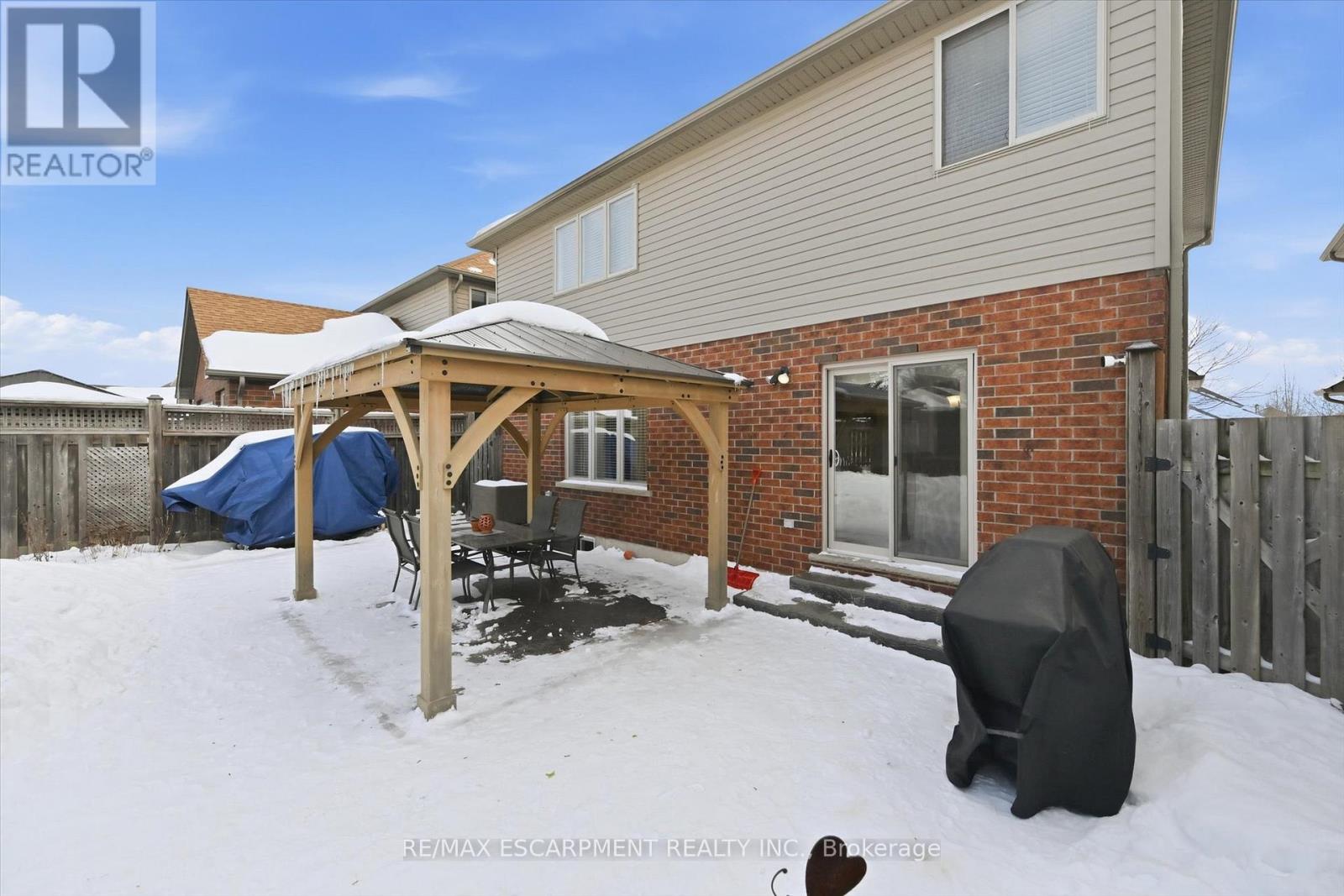 41 Tanglewood Drive, Hamilton, Ontario  L0R 1C0 - Photo 40 - X12780142