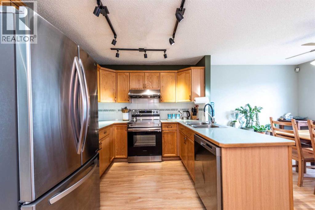 7 Covewood Park Ne, Calgary, Alberta  T3K 4T1 - Photo 8 - A2284449