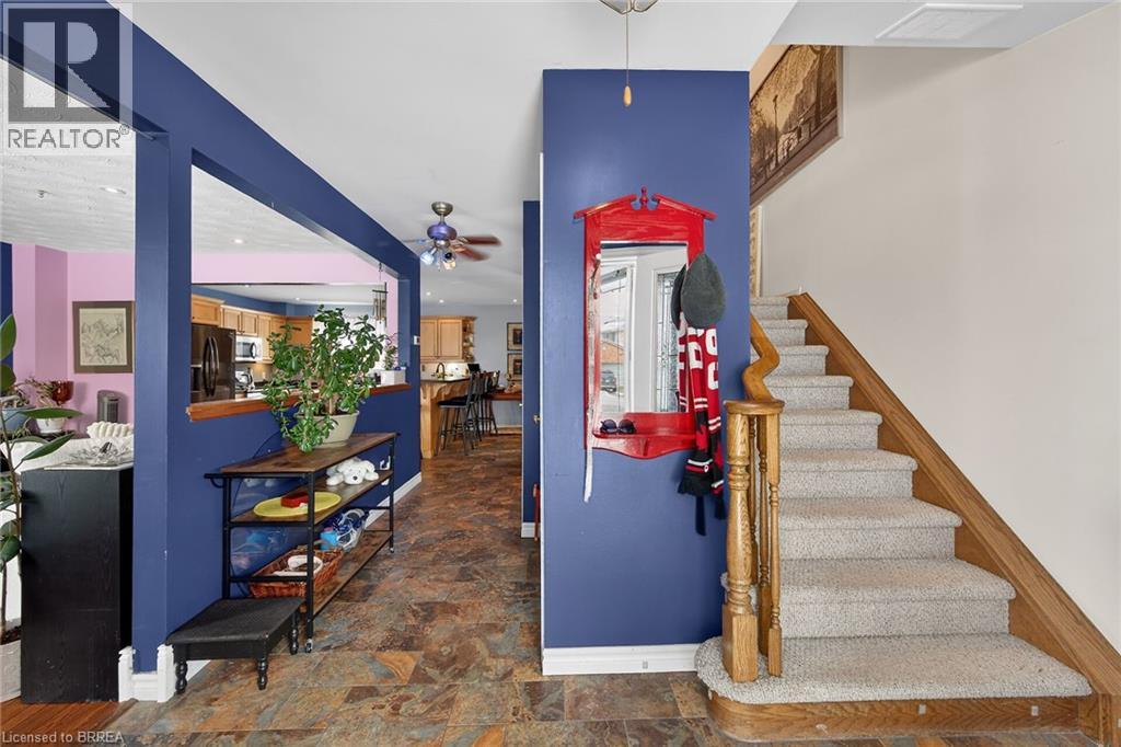 6 Winter Way, Brantford, Ontario  N3T 6E6 - Photo 5 - 40801399