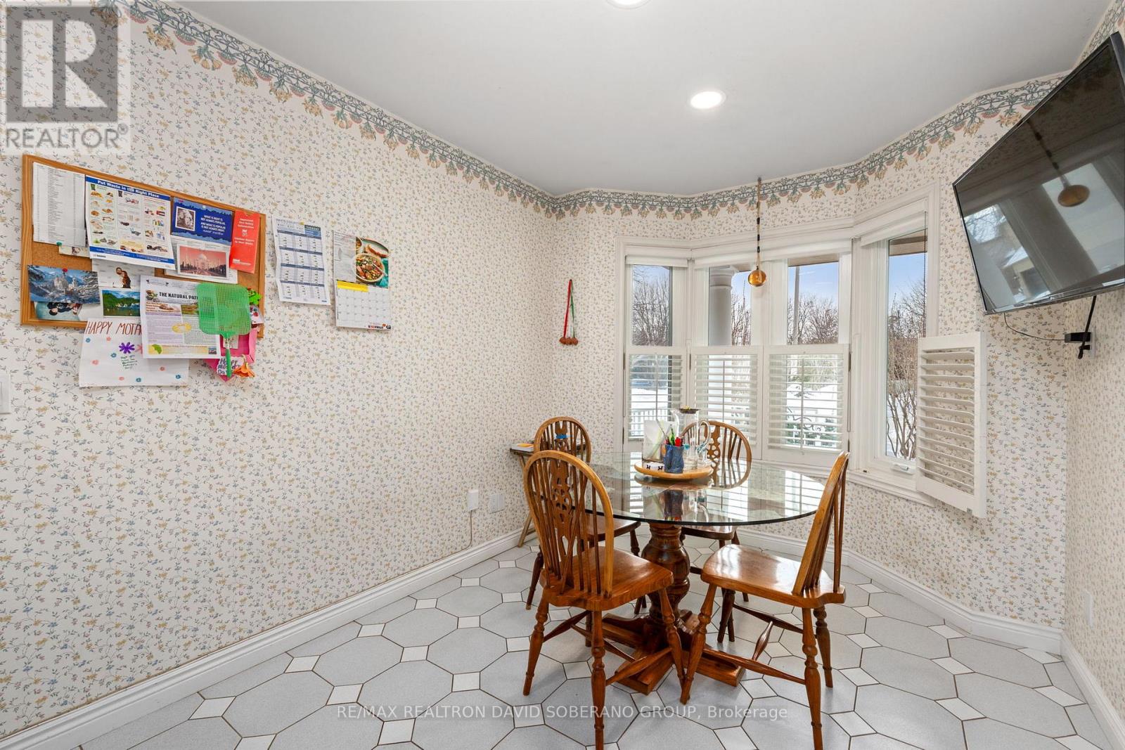 11 Thamesford Court, Toronto, Ontario  M3H 5Z9 - Photo 14 - C12782920