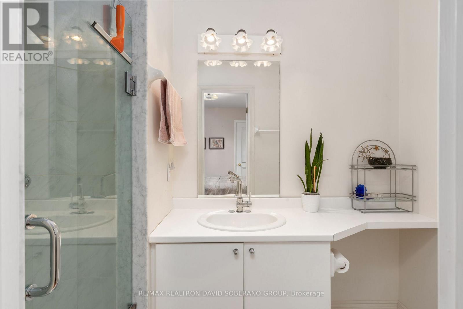 11 Thamesford Court, Toronto, Ontario  M3H 5Z9 - Photo 24 - C12782920