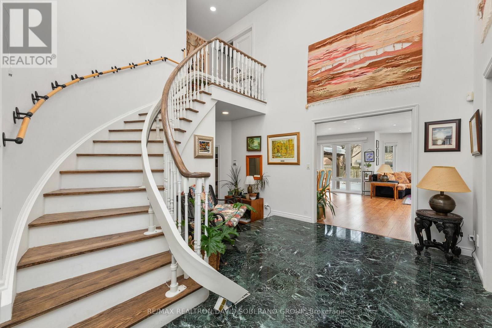 11 Thamesford Court, Toronto, Ontario  M3H 5Z9 - Photo 5 - C12782920