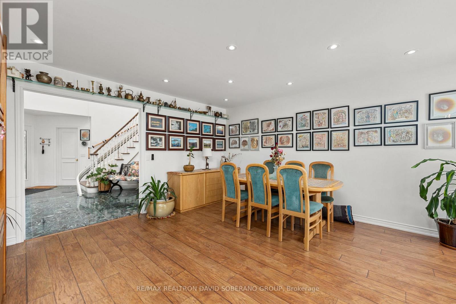 11 Thamesford Court, Toronto, Ontario  M3H 5Z9 - Photo 6 - C12782920