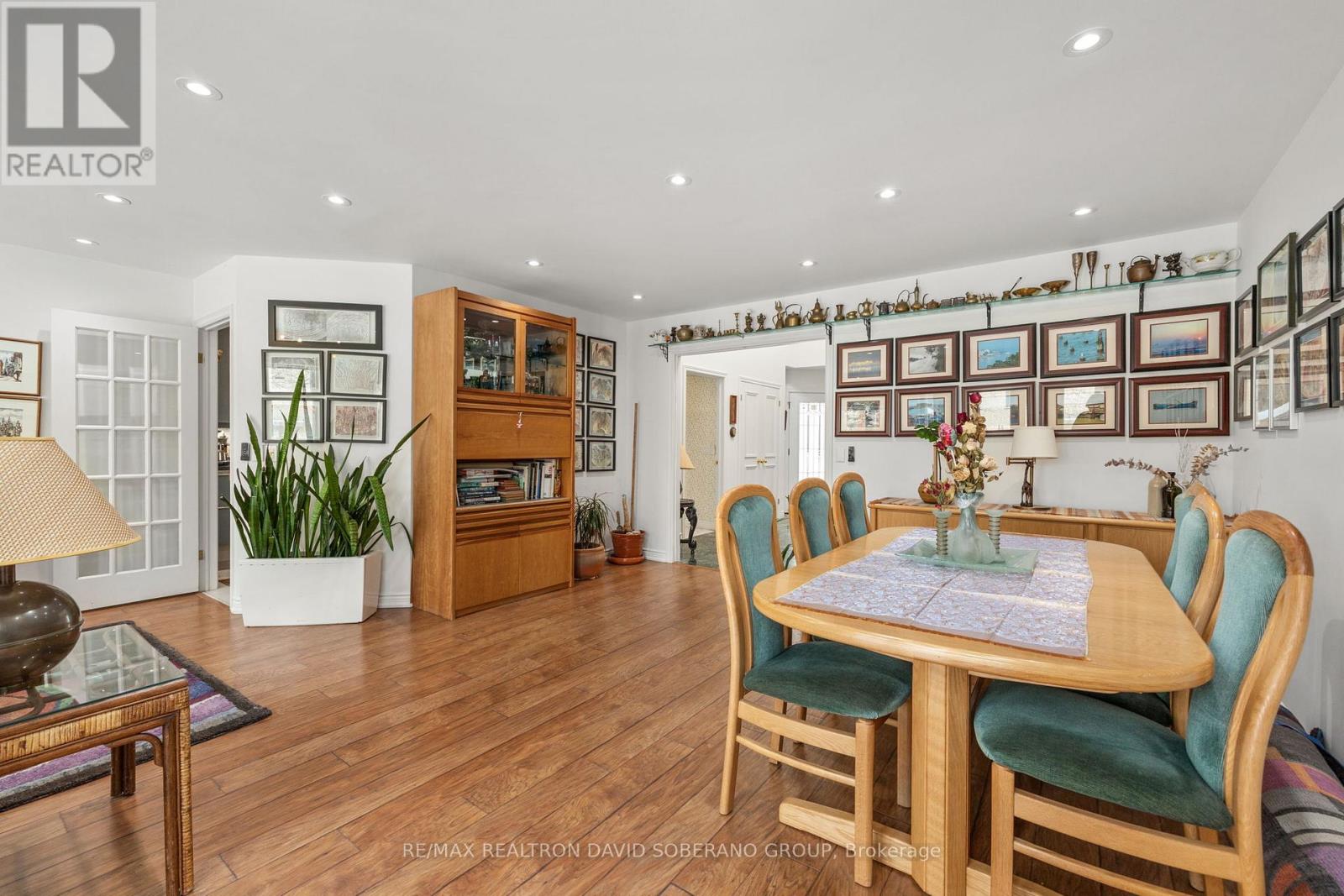 11 Thamesford Court, Toronto, Ontario  M3H 5Z9 - Photo 8 - C12782920