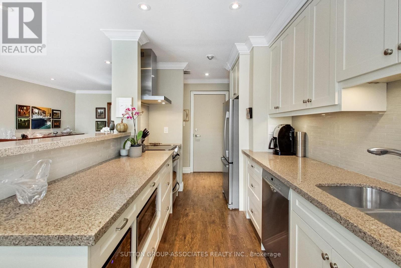 204 - 40 Glen Road, Toronto, Ontario  M4W 2V1 - Photo 8 - C12782958