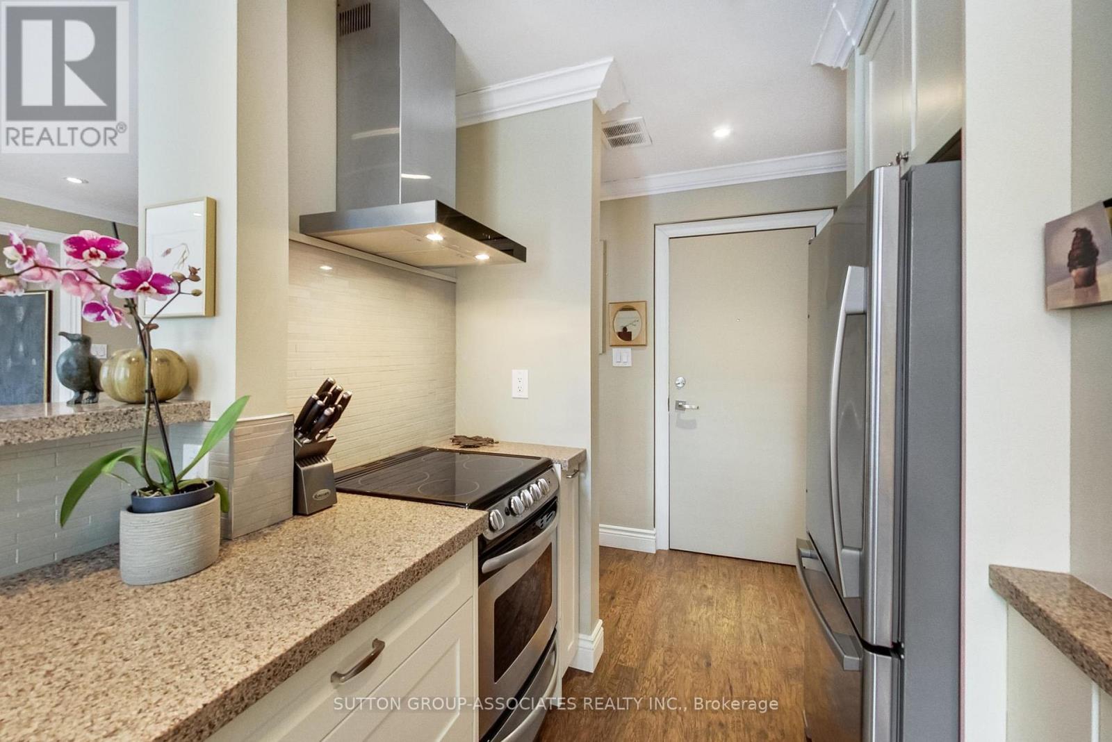 204 - 40 Glen Road, Toronto, Ontario  M4W 2V1 - Photo 9 - C12782958