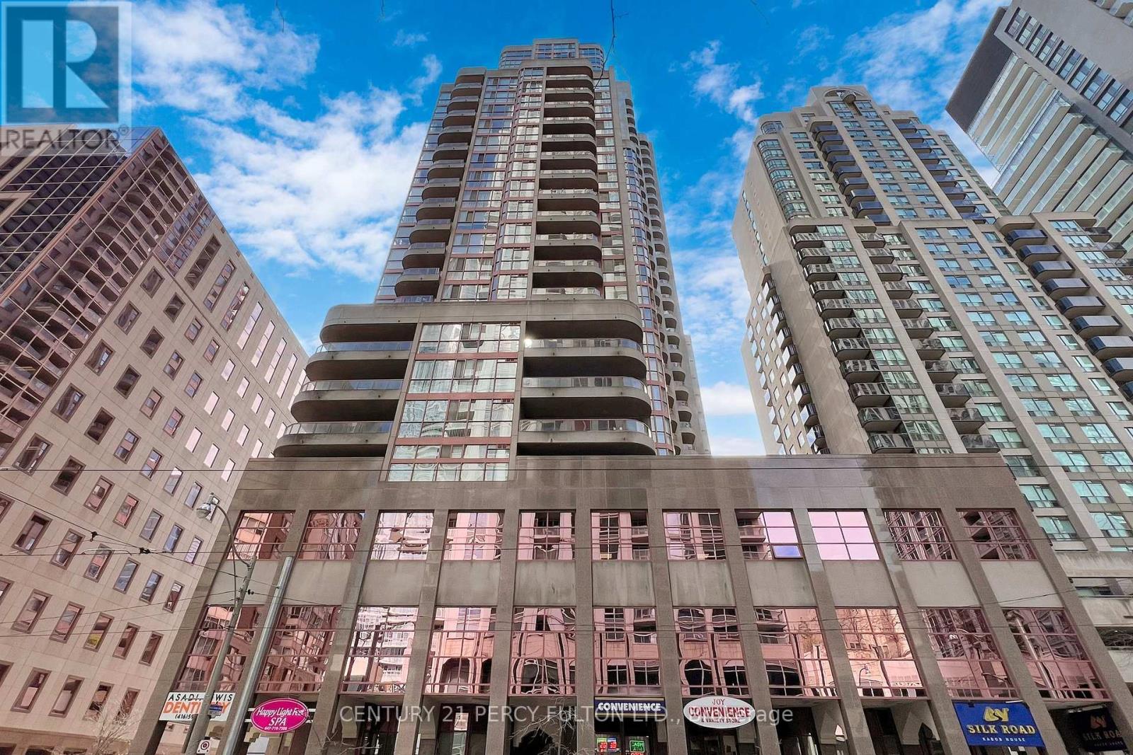 703 - 736 Bay Street, Toronto, Ontario  M5G 2M4 - Photo 6 - C12782966