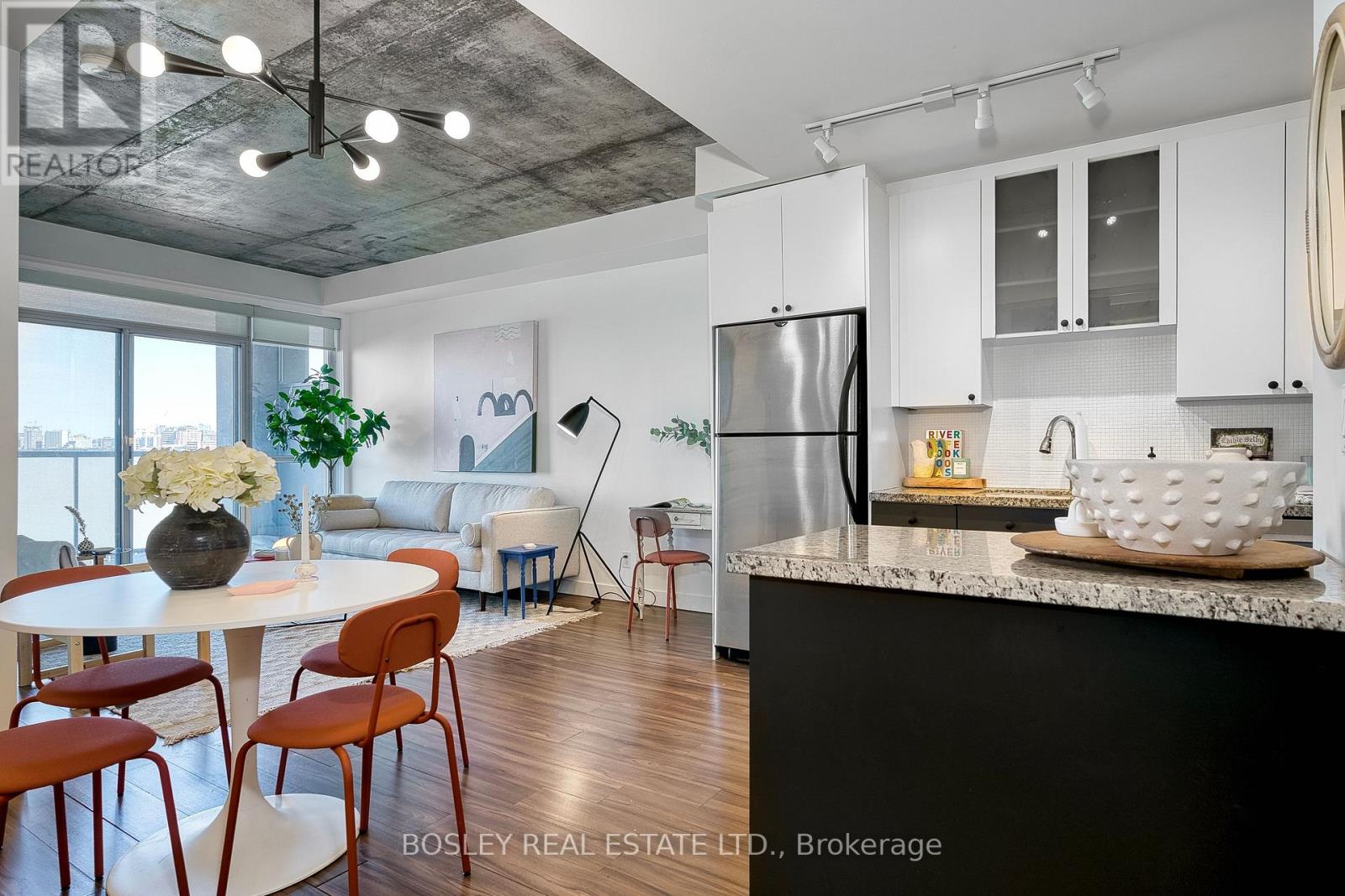 1104 - 1 Shaw Street, Toronto, Ontario  M6K 0A1 - Photo 10 - C12782994