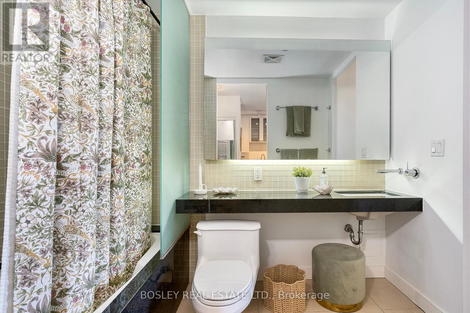 1104 - 1 Shaw Street, Toronto, Ontario  M6K 0A1 - Photo 11 - C12782994