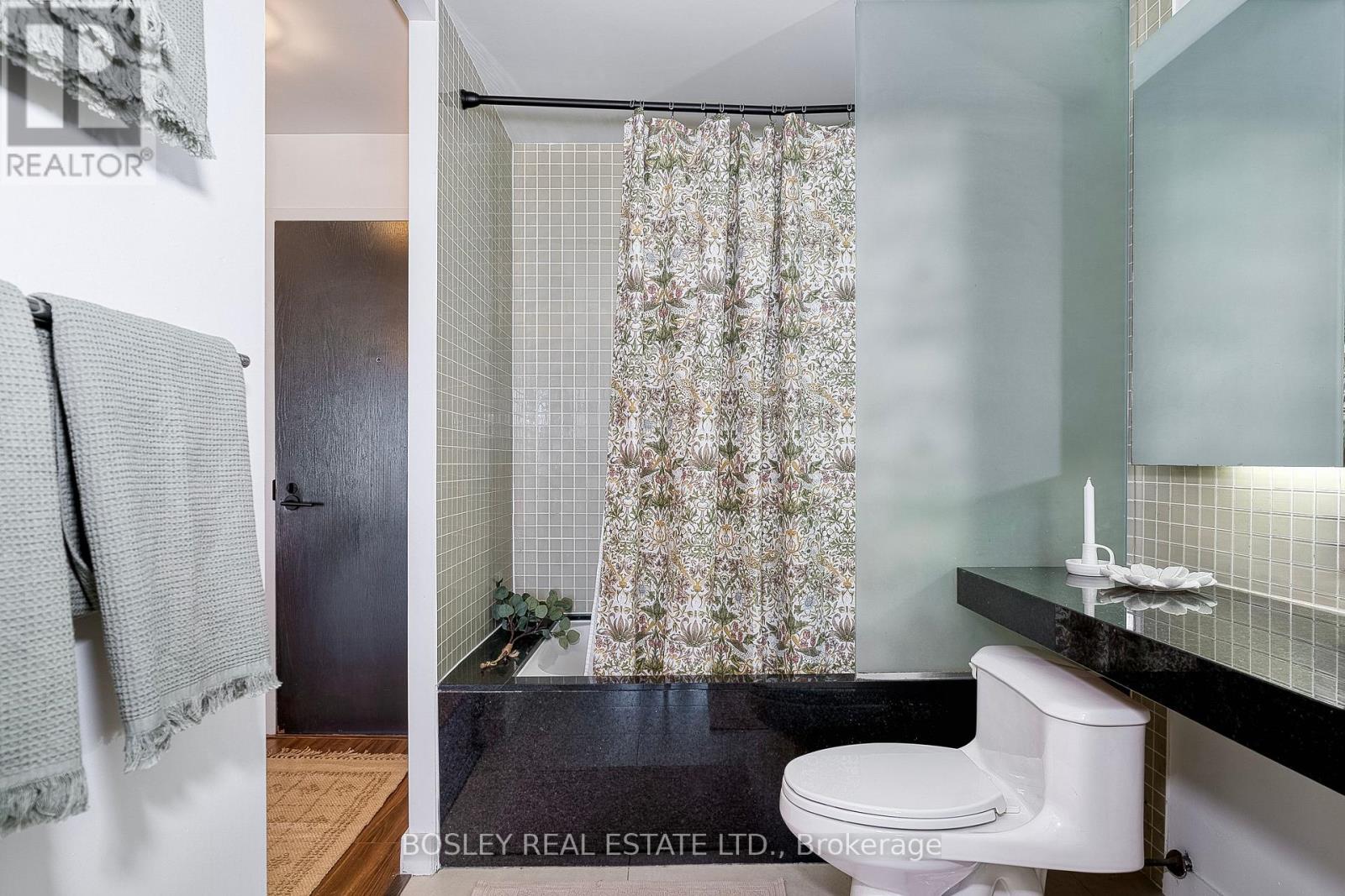 1104 - 1 Shaw Street, Toronto, Ontario  M6K 0A1 - Photo 12 - C12782994