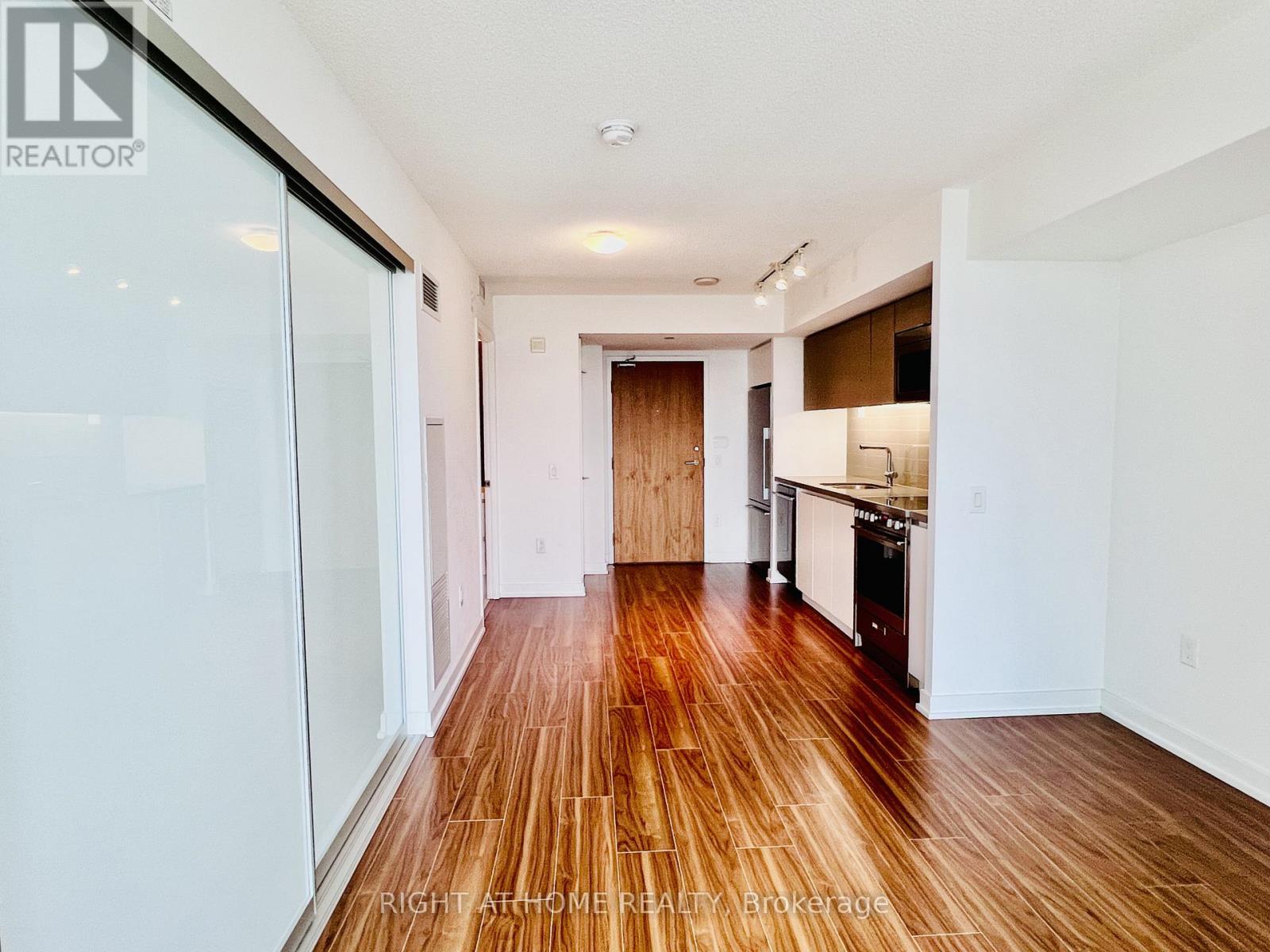 1109 - 85 Queens Wharf Road, Toronto, Ontario  M5V 0J9 - Photo 17 - C12783044