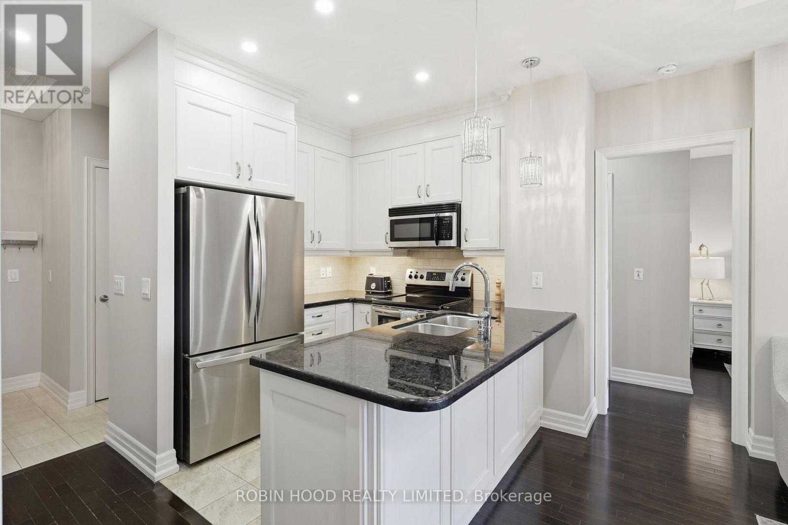 331 - 21 Burkebrook Place, Toronto, Ontario  M4G 0A2 - Photo 7 - C12783094