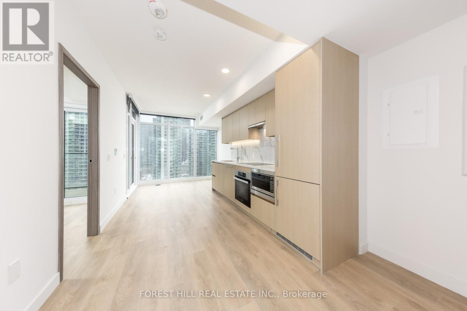 1701 - 1 Concord Cityplace Way, Toronto, Ontario  M5V 0X3 - Photo 3 - C12776392