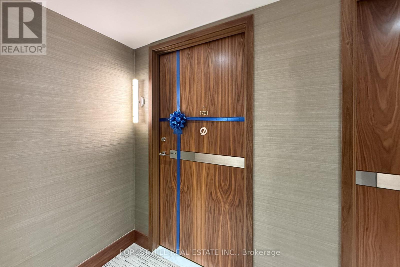 1701 - 1 Concord Cityplace Way, Toronto, Ontario  M5V 0X3 - Photo 28 - C12776392