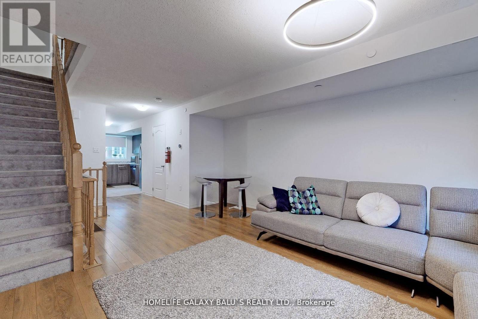 46 Filly Path, Oshawa, Ontario  L1L 0K9 - Photo 4 - E12782870