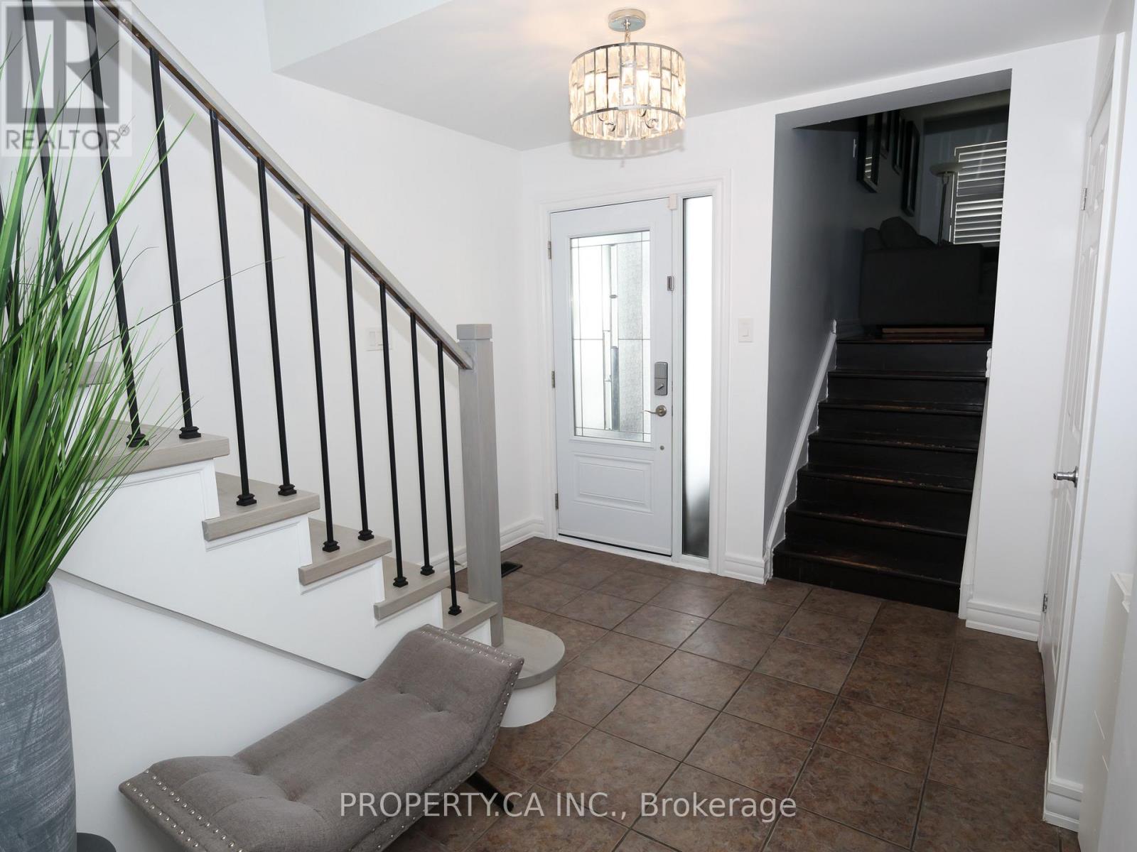 34 Sawdon Drive, Whitby, Ontario  L1N 8C3 - Photo 2 - E12783014