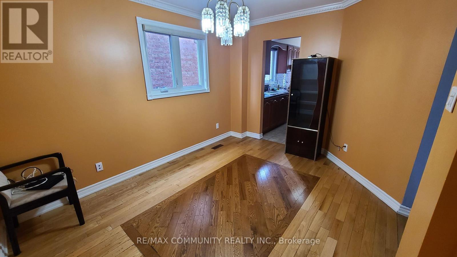 Main & 2nd Floor - 16 Fieldside Drive, Toronto, Ontario  M1V 3C5 - Photo 10 - E12783020