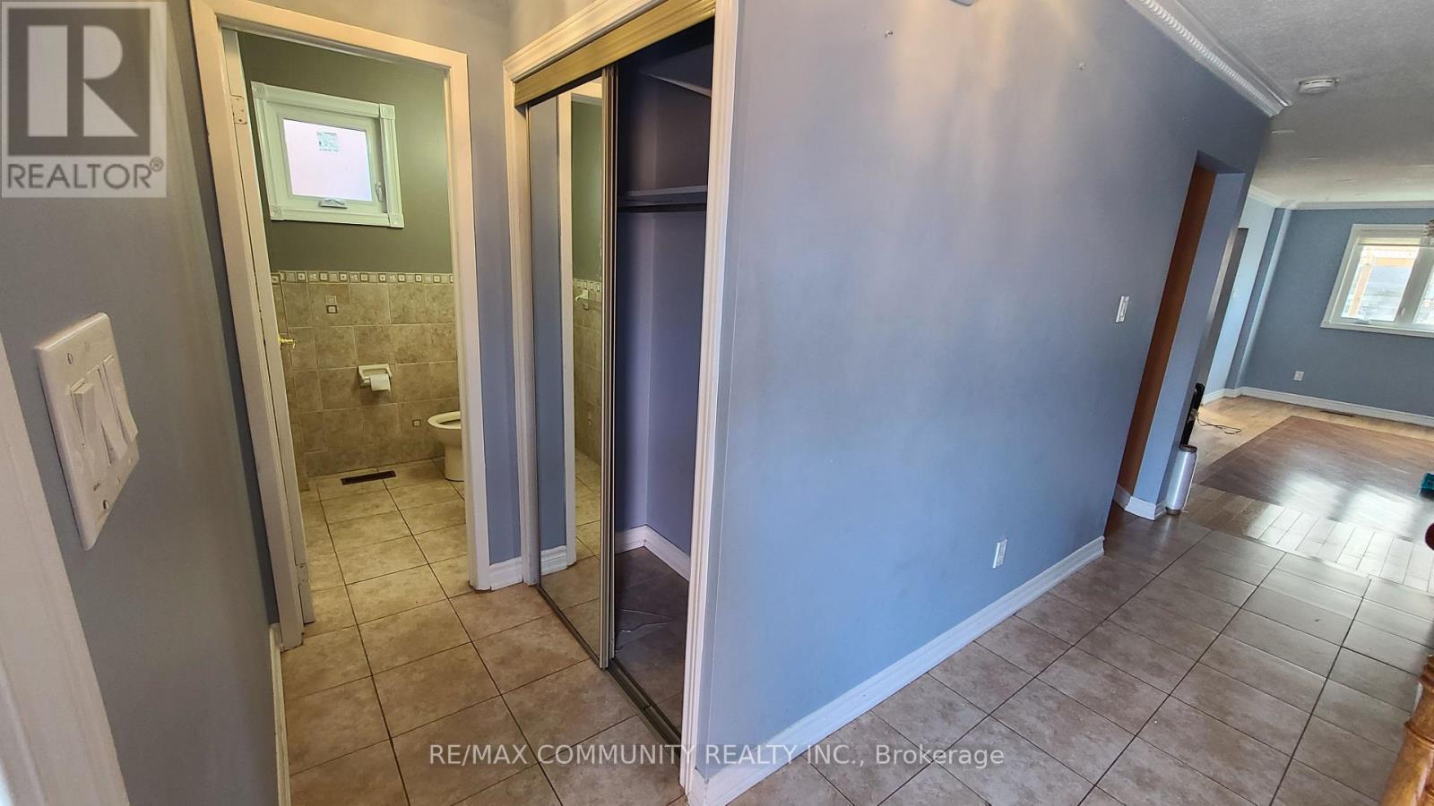 Main & 2nd Floor - 16 Fieldside Drive, Toronto, Ontario  M1V 3C5 - Photo 7 - E12783020