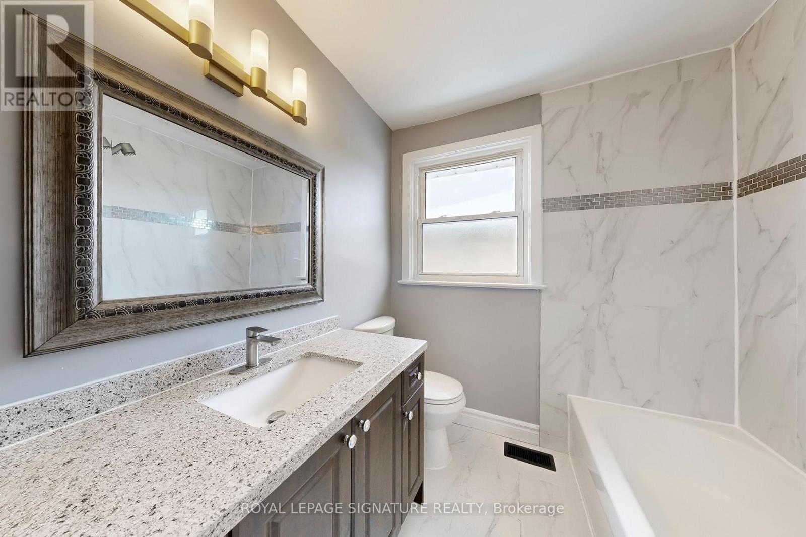 125 Wayne Avenue, Toronto, Ontario  M1R 1Y8 - Photo 15 - E12783054