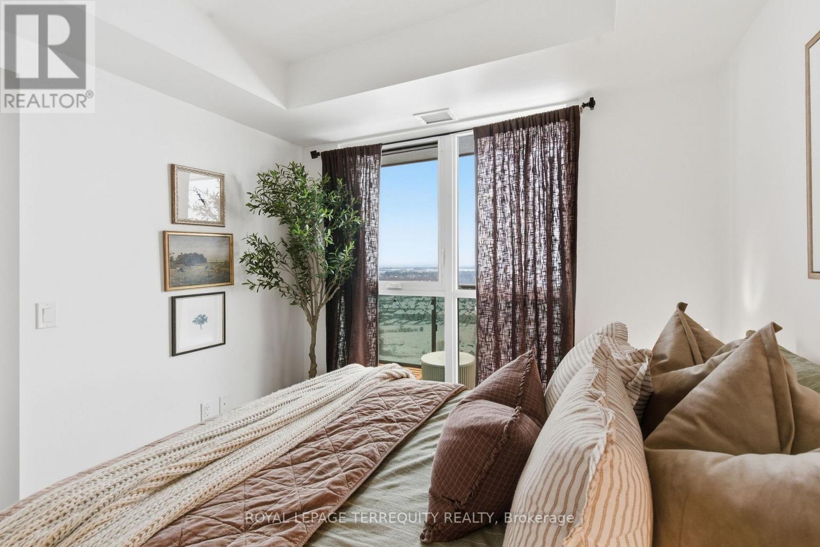 2004 - 2550 Simcoe Street N, Oshawa, Ontario  L1L 0R5 - Photo 20 - E12783090