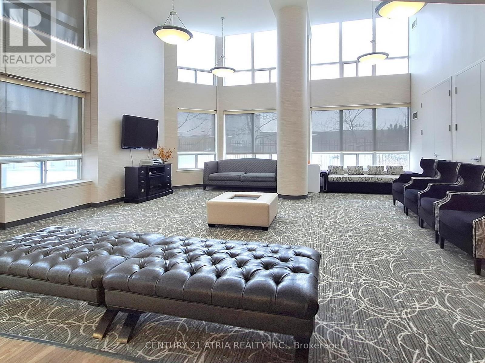 219 - 9017 Leslie Street, Richmond Hill, Ontario  L4B 4R8 - Photo 4 - N12782880