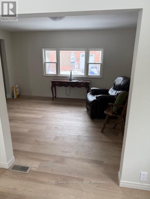 5 Tasker Street, St. Catharines, Ontario  L2R 3Z7 - Photo 7 - X12763776