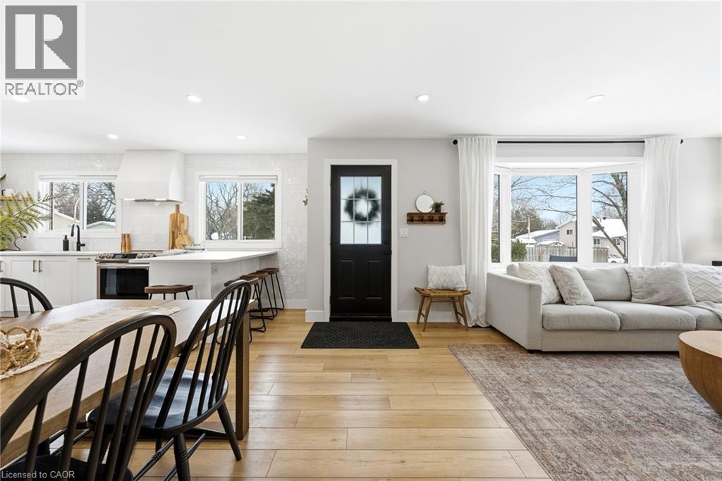 2128 Falmouth Terrace, Burlington, Ontario  L7P 1X9 - Photo 12 - 40804812