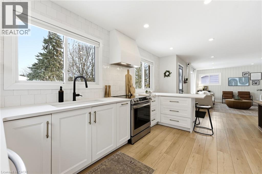 2128 Falmouth Terrace, Burlington, Ontario  L7P 1X9 - Photo 16 - 40804812