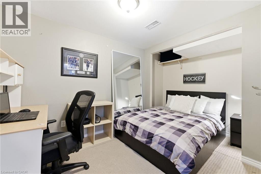 2128 Falmouth Terrace, Burlington, Ontario  L7P 1X9 - Photo 33 - 40804812