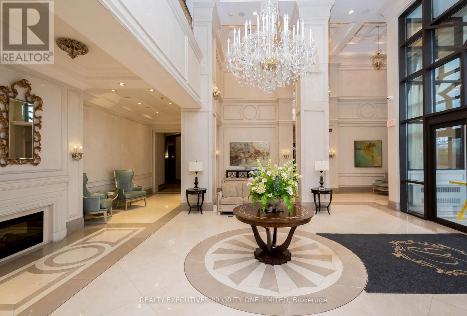 614 - 9255 Jane Street, Vaughan, Ontario  L6A 0K1 - Photo 2 - N12782918