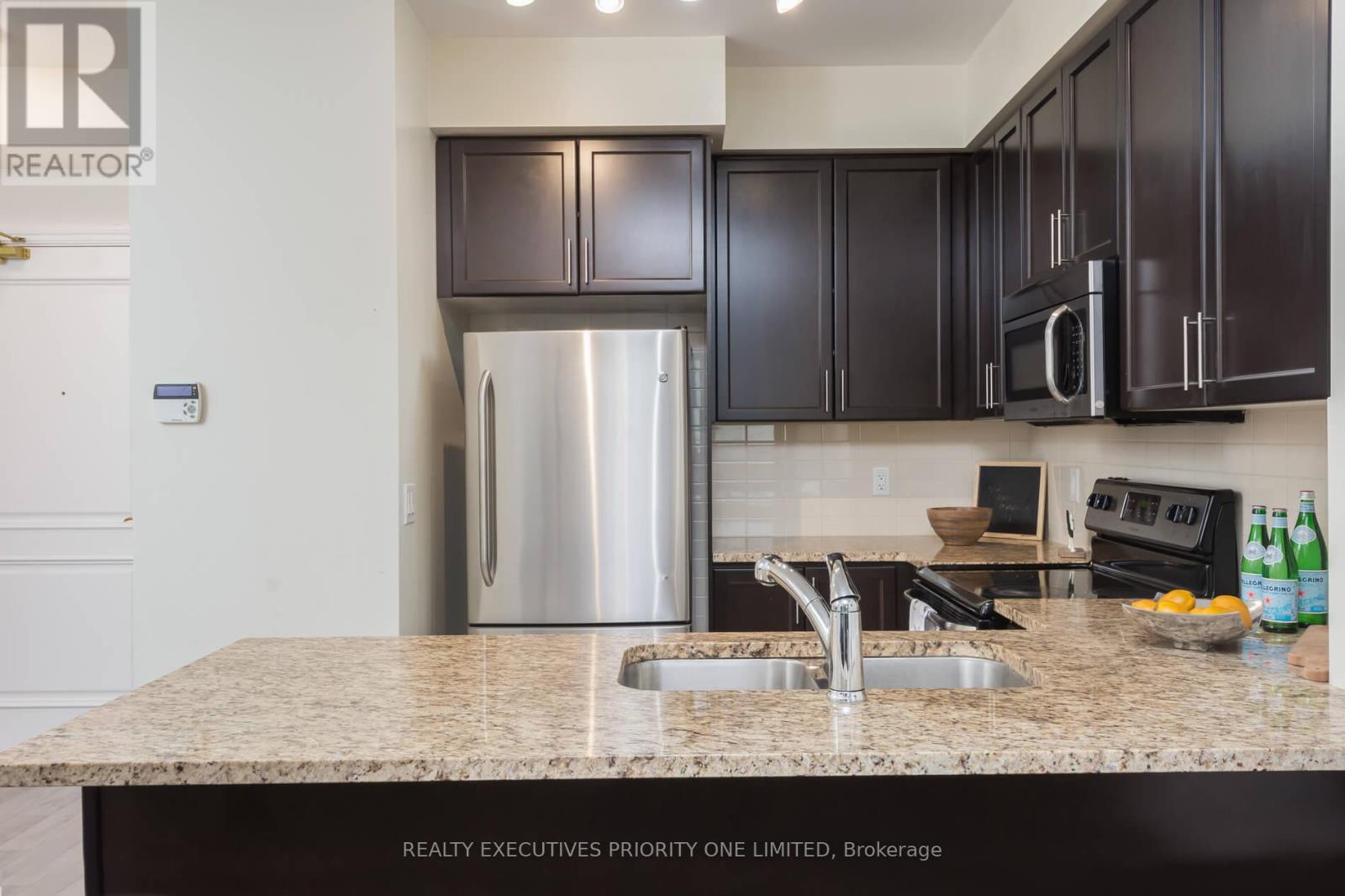 614 - 9255 Jane Street, Vaughan, Ontario  L6A 0K1 - Photo 7 - N12782918