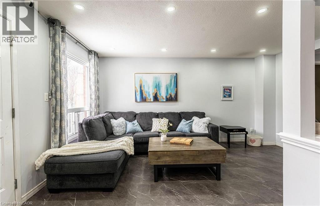 899 Stone Church Road E Unit# 4, Hamilton, Ontario  L8W 1B2 - Photo 2 - 40804775