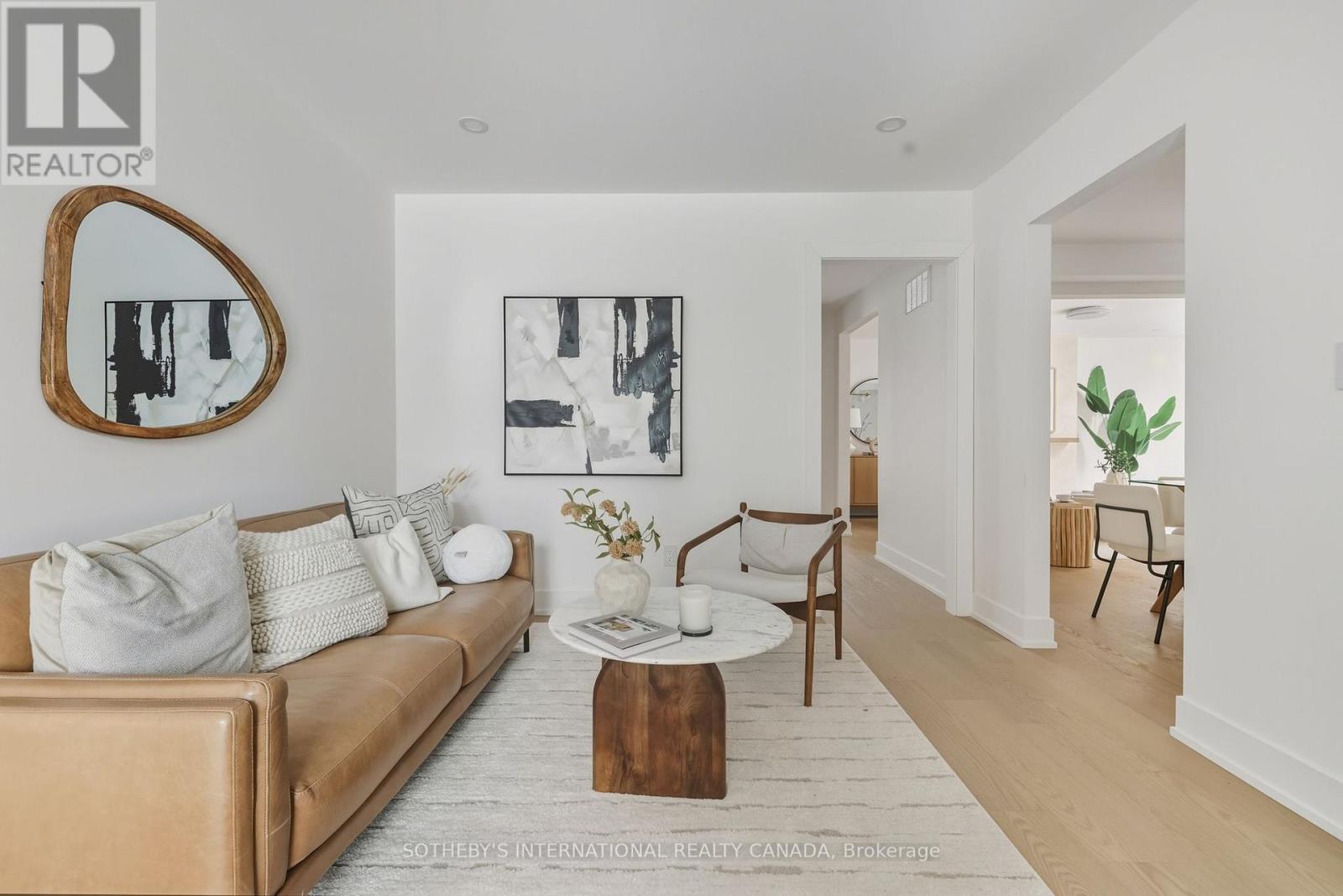 4 Dersingham Crescent, Markham, Ontario  L3T 4E7 - Photo 13 - N12782984