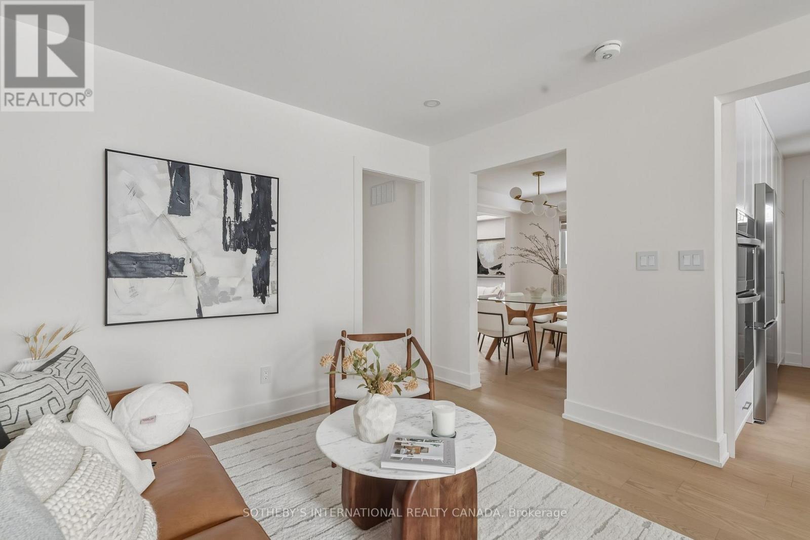 4 Dersingham Crescent, Markham, Ontario  L3T 4E7 - Photo 14 - N12782984