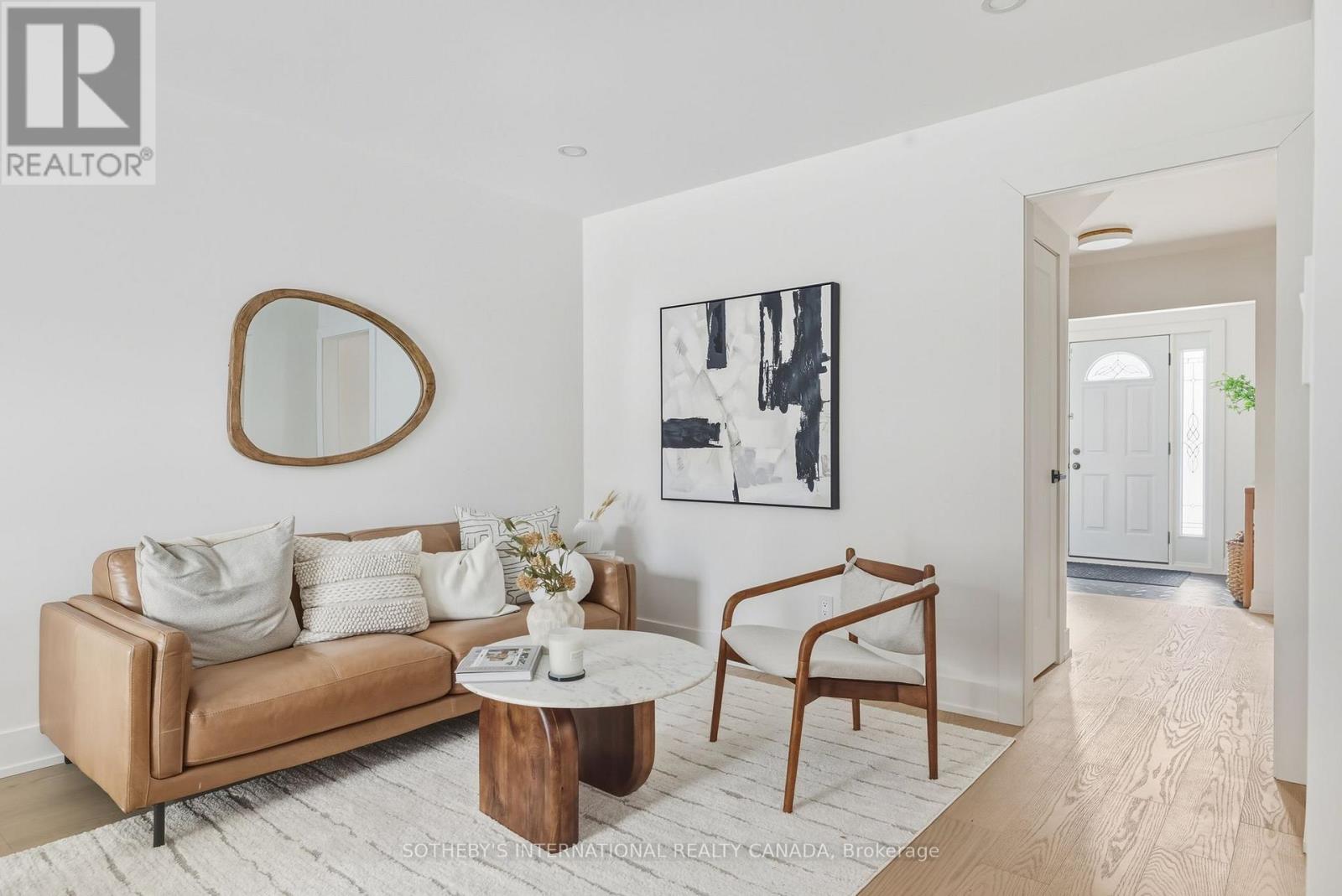 4 Dersingham Crescent, Markham, Ontario  L3T 4E7 - Photo 15 - N12782984