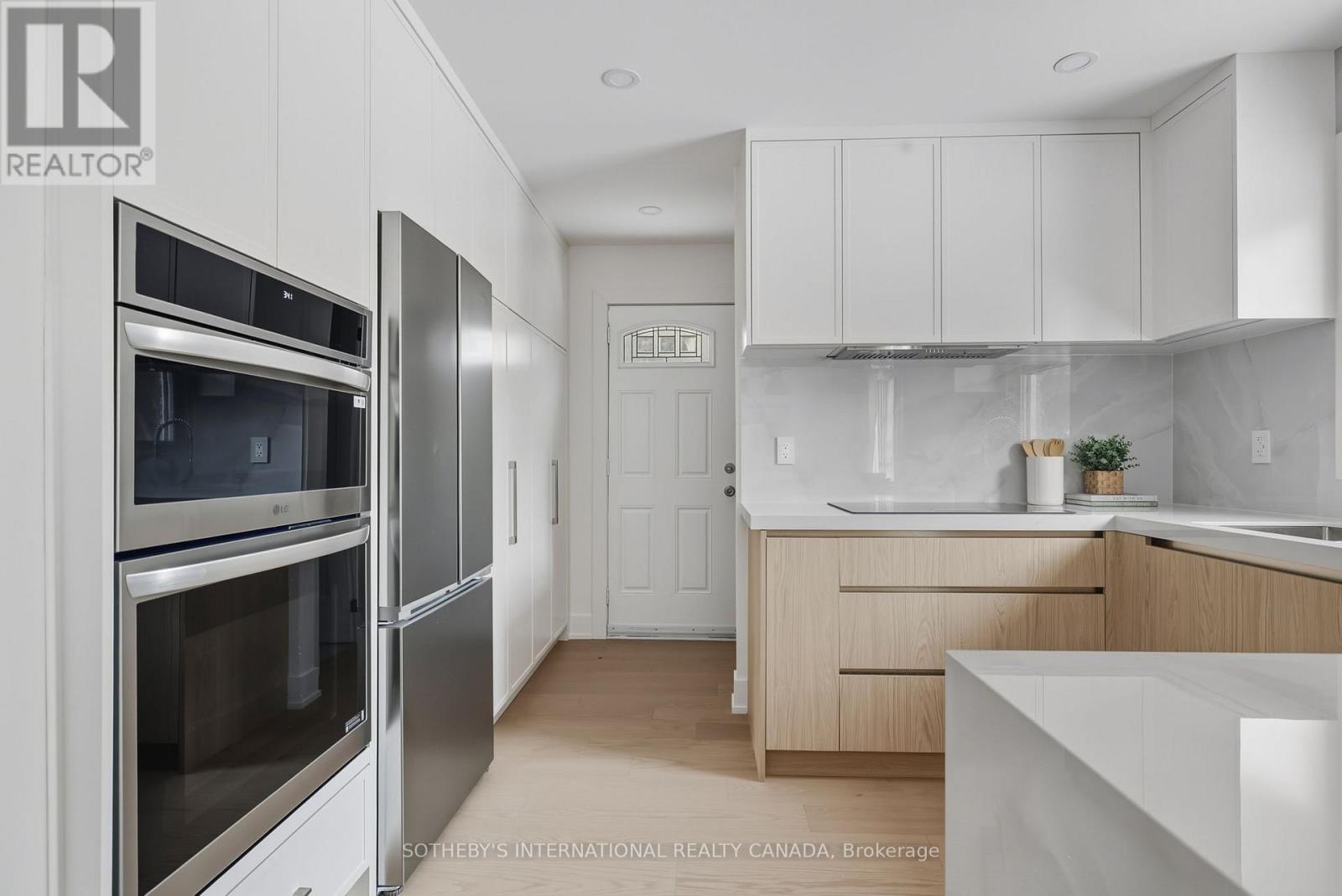 4 Dersingham Crescent, Markham, Ontario  L3T 4E7 - Photo 19 - N12782984