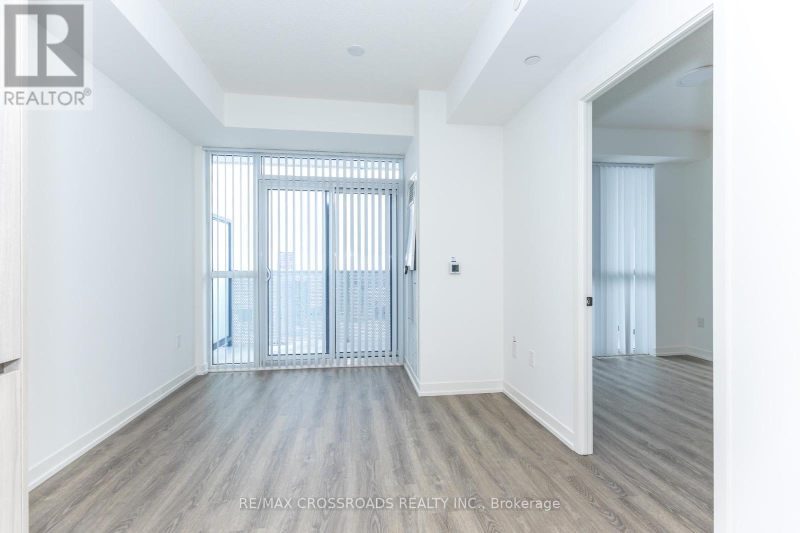 5807 - 8 Interchange Way, Vaughan, Ontario  L4K 5Z7 - Photo 15 - N12783042