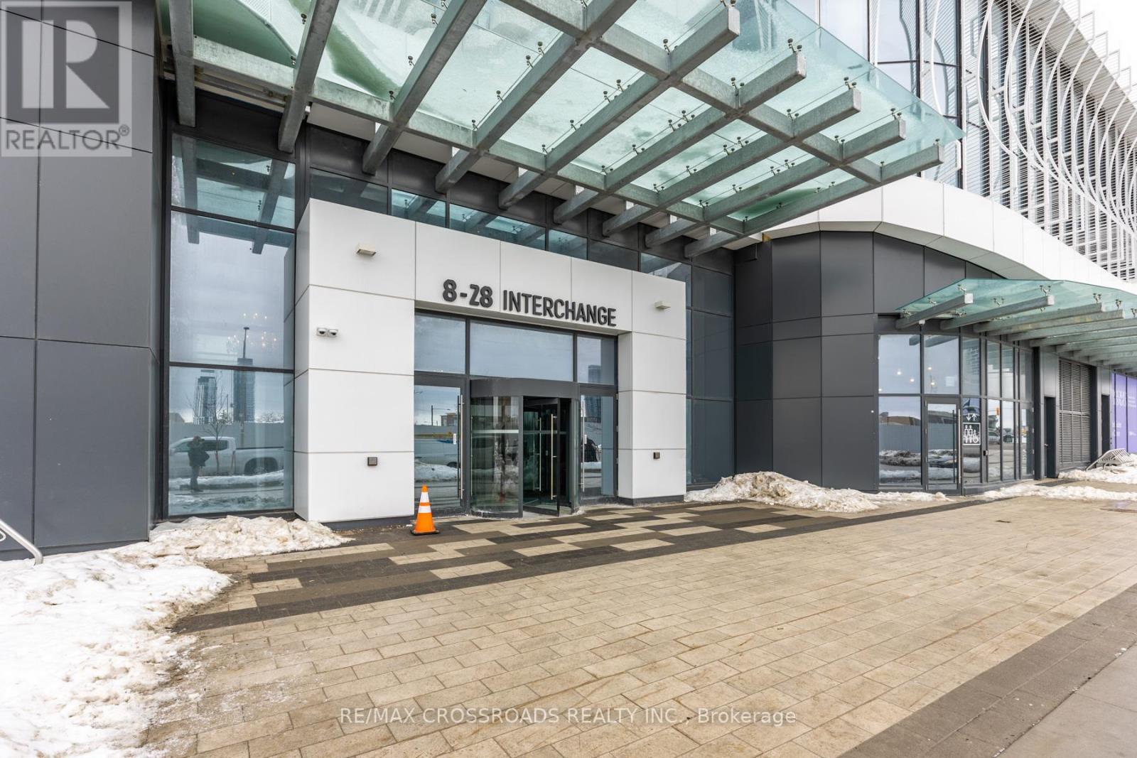 5807 - 8 Interchange Way, Vaughan, Ontario  L4K 5Z7 - Photo 3 - N12783042