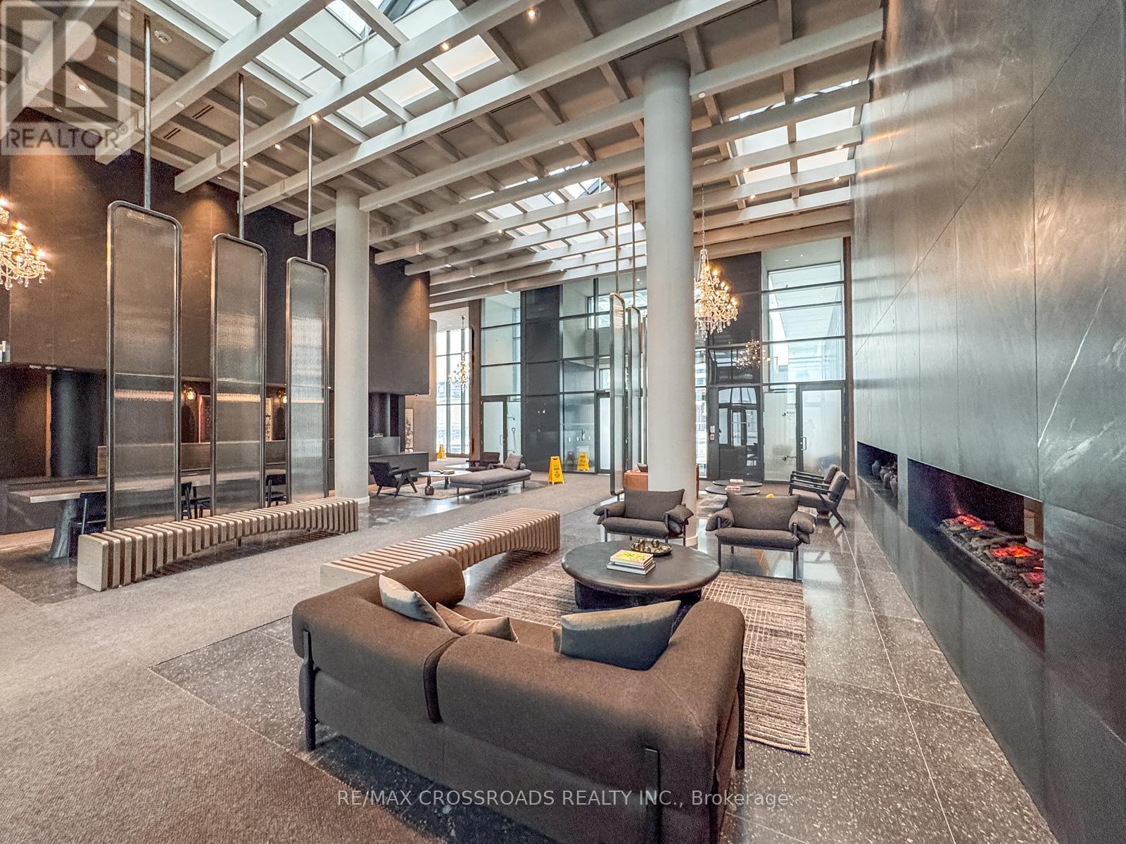 5807 - 8 Interchange Way, Vaughan, Ontario  L4K 5Z7 - Photo 34 - N12783042