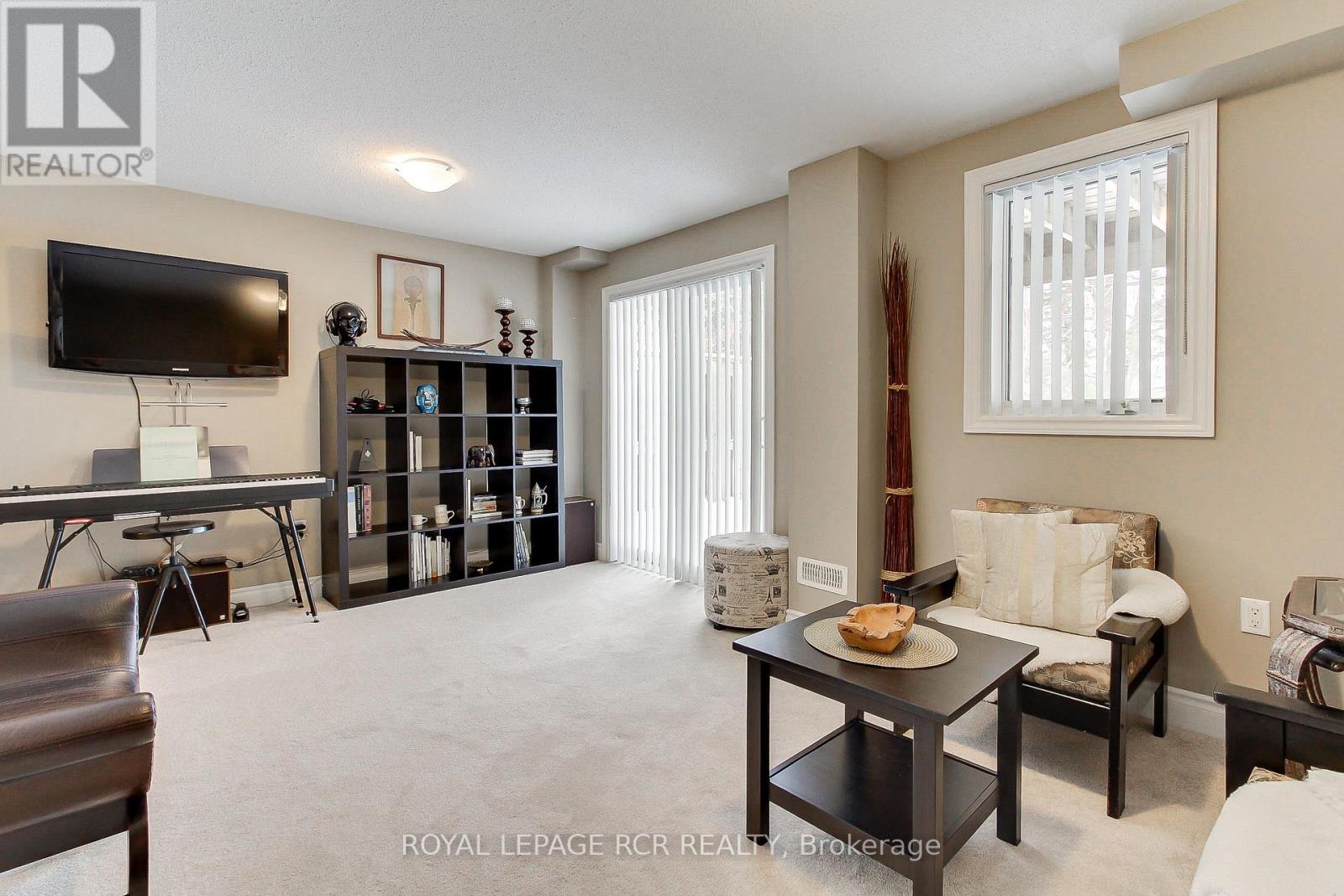 758 Wendy Culbert Crescent, Newmarket, Ontario  L3X 0A3 - Photo 33 - N12783104