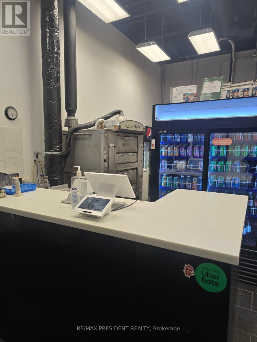 60 - 3560 Rutherford Road, Vaughan, Ontario  L4H 3T8 - Photo 4 - N12783146