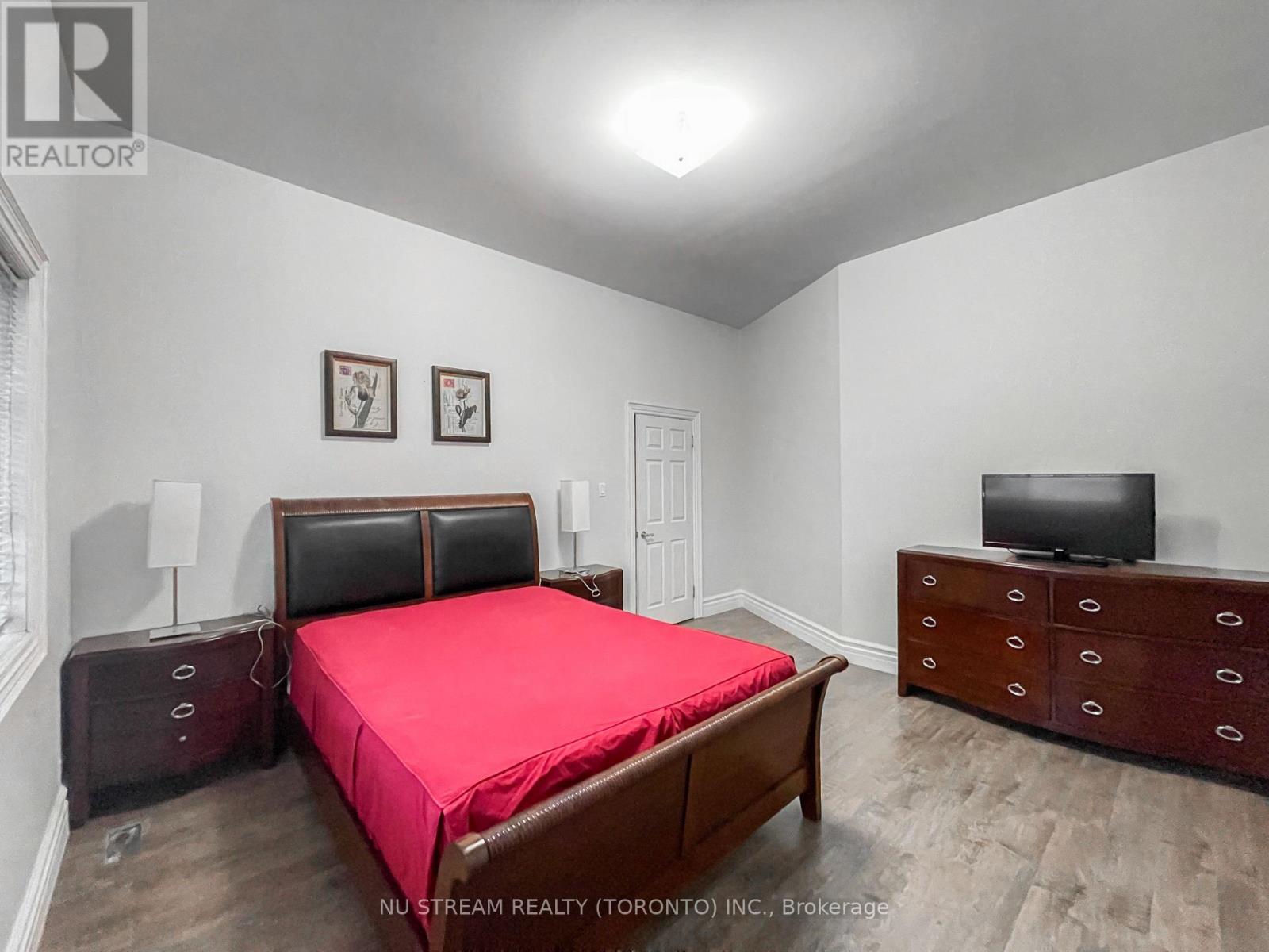 Unknown Address, ,     - Photo 1 - N12783162