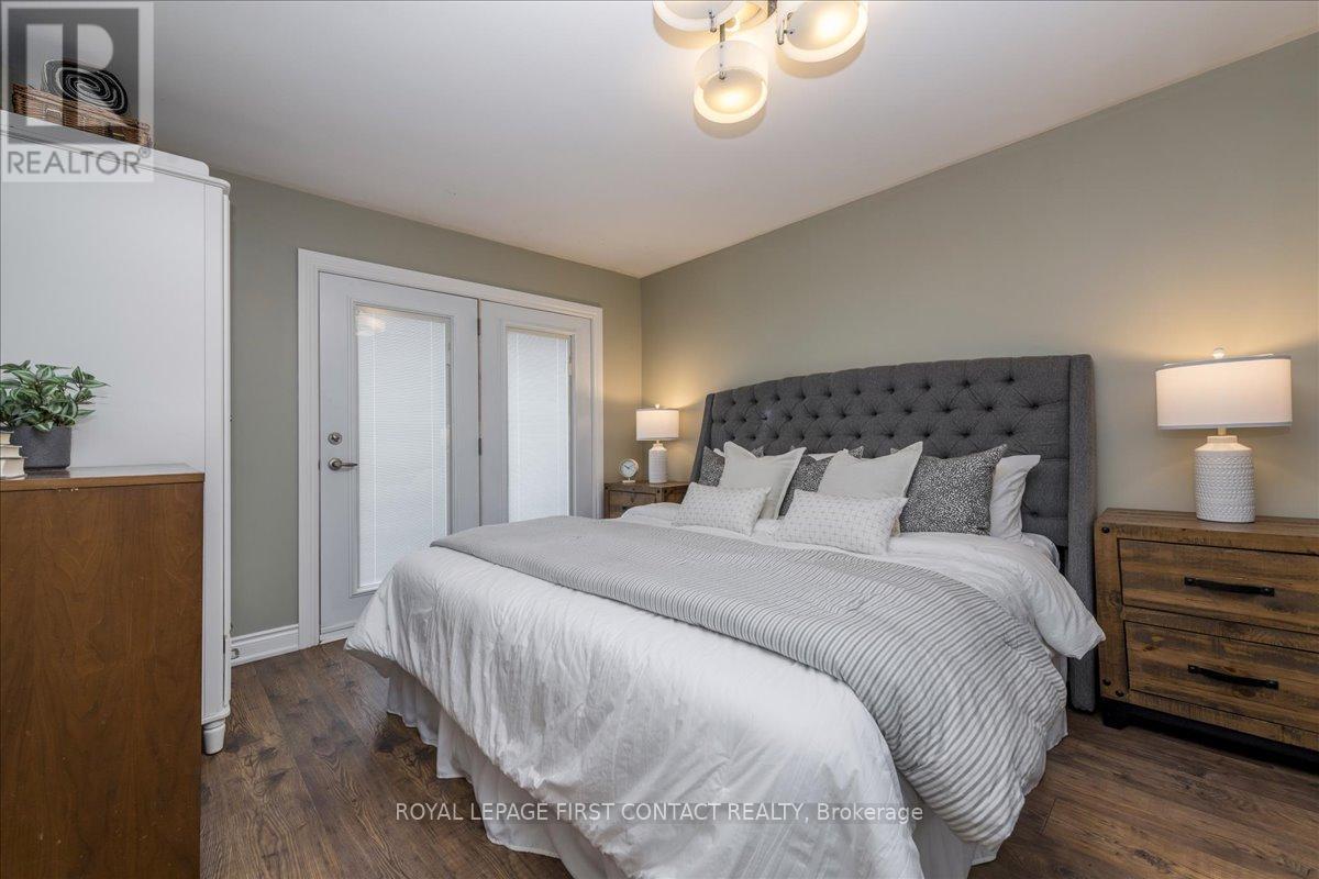 159 Codrington Street, Barrie, Ontario  L4M 1R9 - Photo 17 - S12756394